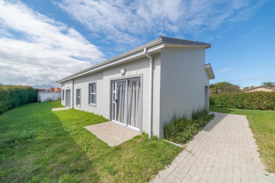 2 Bedroom Property for Sale in Bellair Western Cape